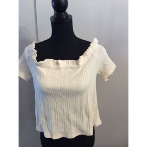 New NWT Size XL Cream Womens Top Off Shoulder Ruffled